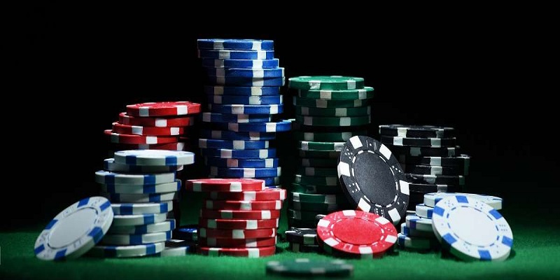 Tác dụng chính của chips poker trong bàn đấu